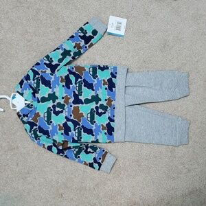 Camo pants & hoodie set